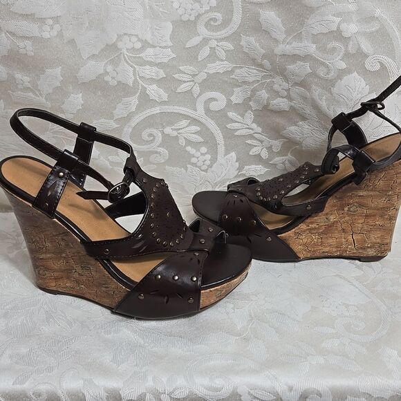 Charlotte Russe Brown Faux Leatger Wedge Sandals - Picture 2 of 7